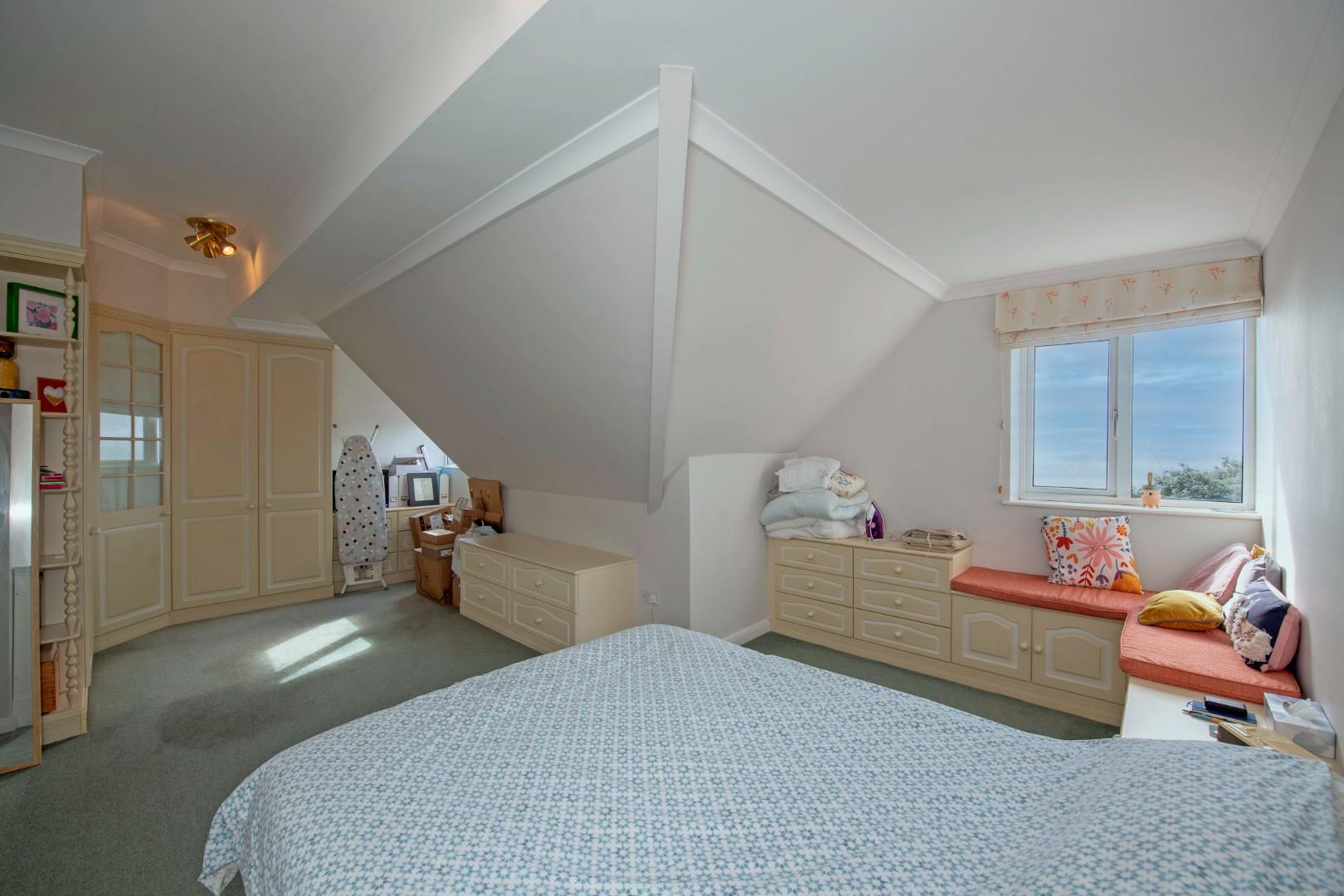Langland Bay Road, Langland, Swansea, SA3 4QZ